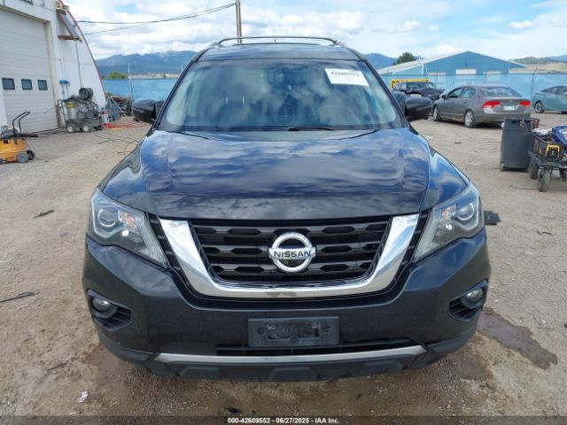 Nissan Pathfinder Platinum Image 12