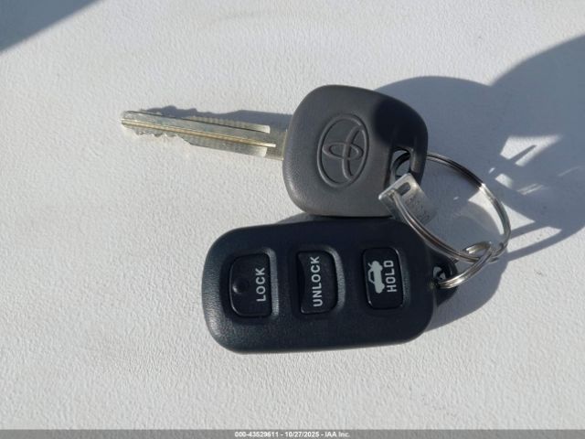 Toyota Camry Xle V6 Image 13