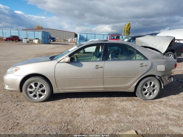 Toyota Camry Xle V6 Image 9