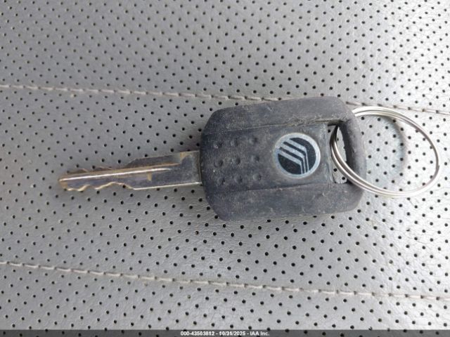 Mercury Mountaineer Image 12