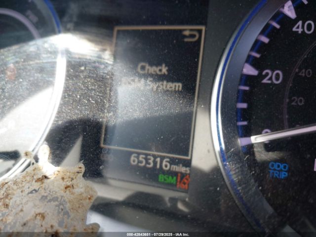 Toyota Highlander Limited Platinum Image 12