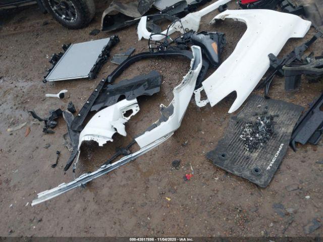 Toyota Tacoma Trd Off Road 4wd Image 12