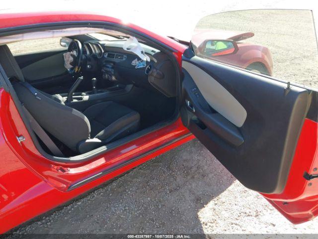 Chevrolet Camaro 1ls Image 2