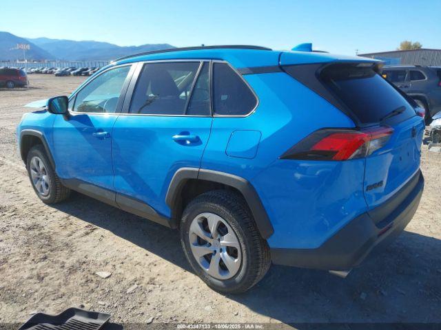 Toyota RAV4 Le Image 2