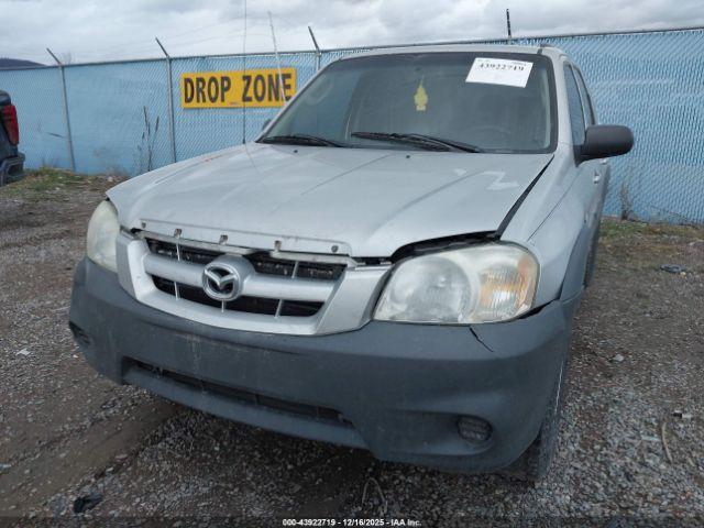 Mazda Tribute I Image 4