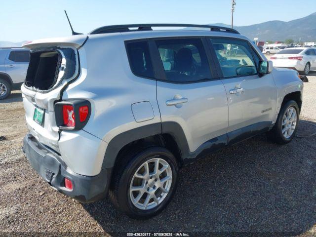 Jeep Renegade Latitude 4x4 Image 6