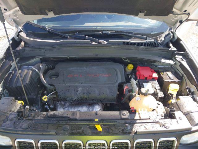 Jeep Renegade Latitude 4x4 Image 7