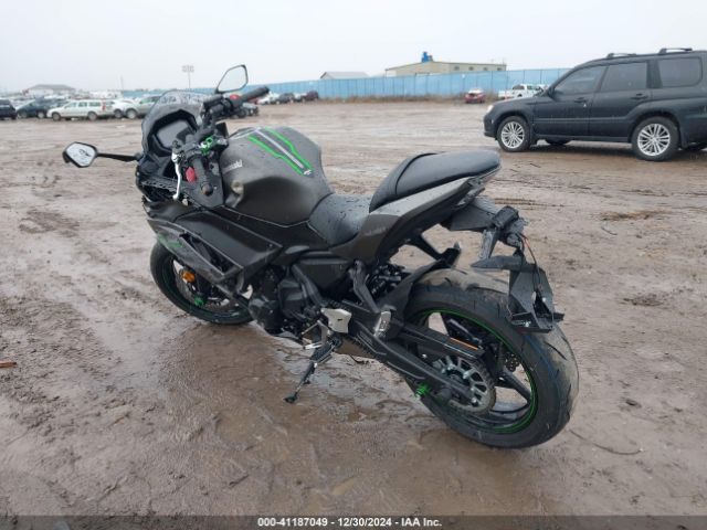 Kawasaki Ex650 R Image 9