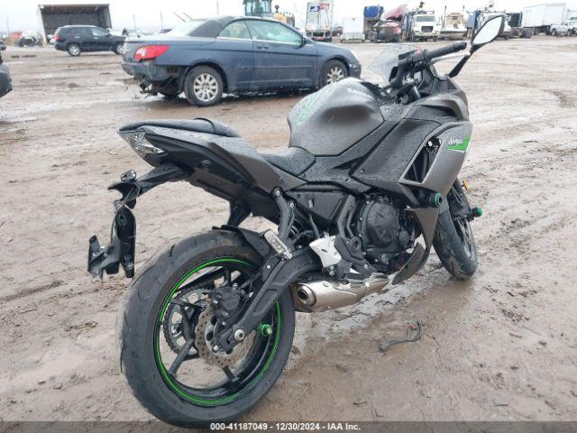 Kawasaki Ex650 R Image 11