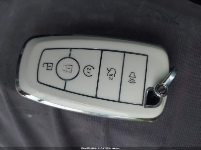 Ford Expedition Xlt Image 11