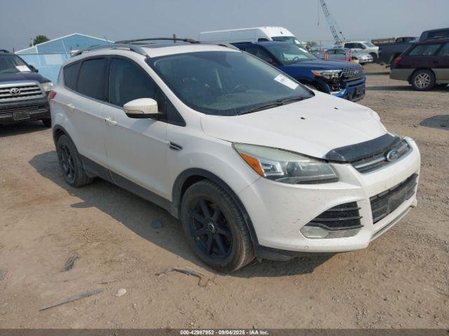  Salvage Ford Escape