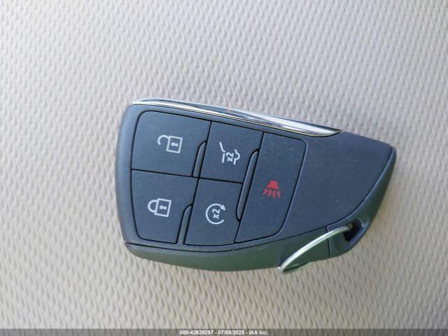 Chevrolet Equinox Awd Activ Image 12