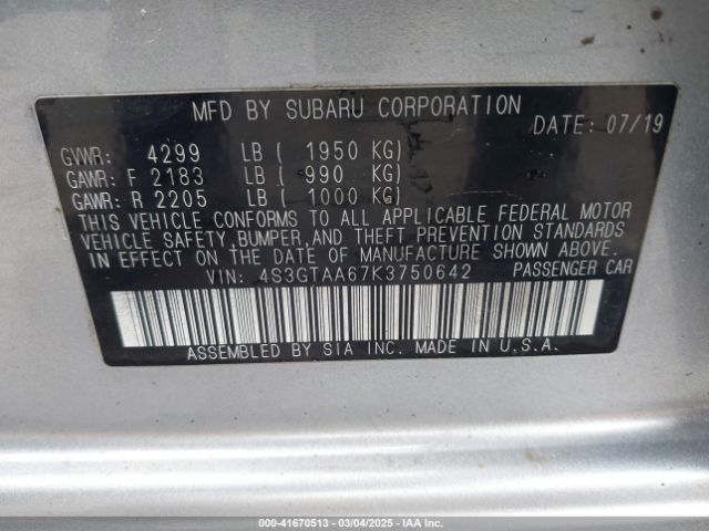 Subaru Impreza 2.0i Image 12