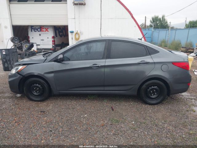 Hyundai ACCENT Gls Image 15
