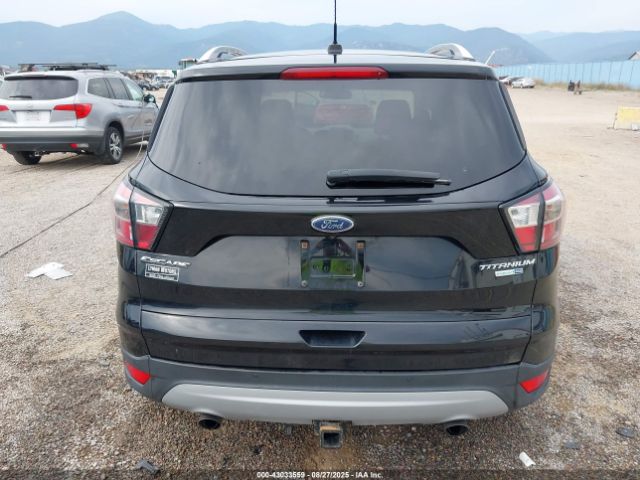 Ford Escape Titanium Image 10