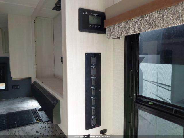 Surveyor 268fkbs Image 19