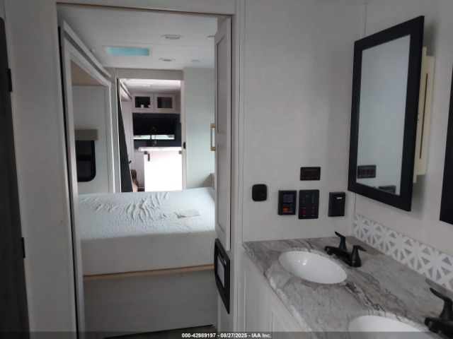 Surveyor 268fkbs Image 11