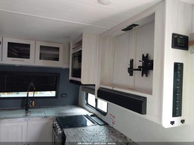 Surveyor 268fkbs Image 16