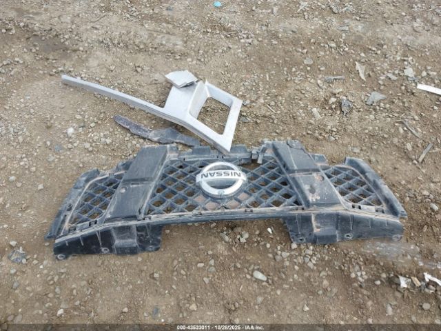 Nissan Frontier Pro-4x 4x4 Image 12