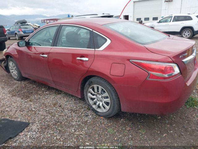 Nissan Altima Image 2