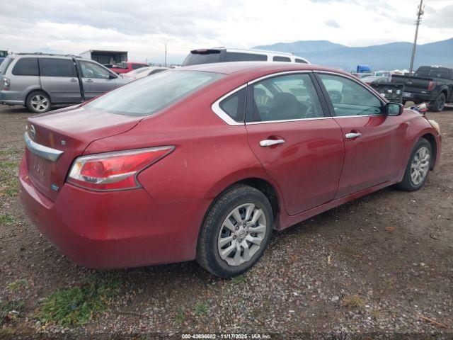 Nissan Altima Image 15