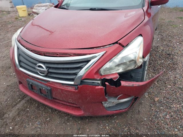 Nissan Altima Image 10