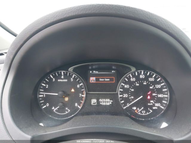 Nissan Altima Image 6