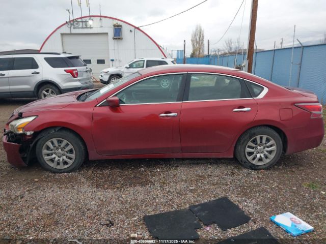 Nissan Altima Image 16