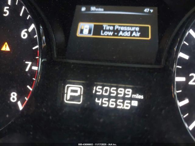 Nissan Altima Image 13