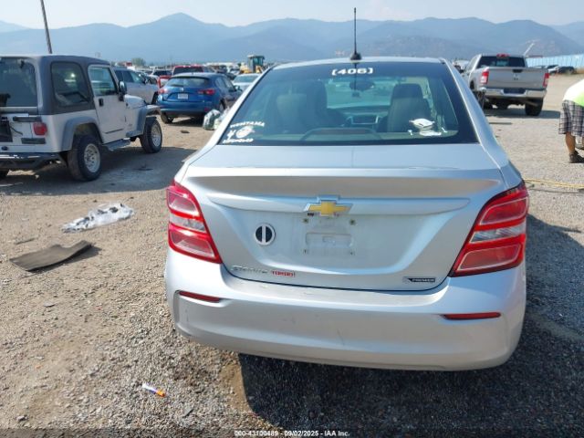 Chevrolet Sonic Premier Auto Image 5