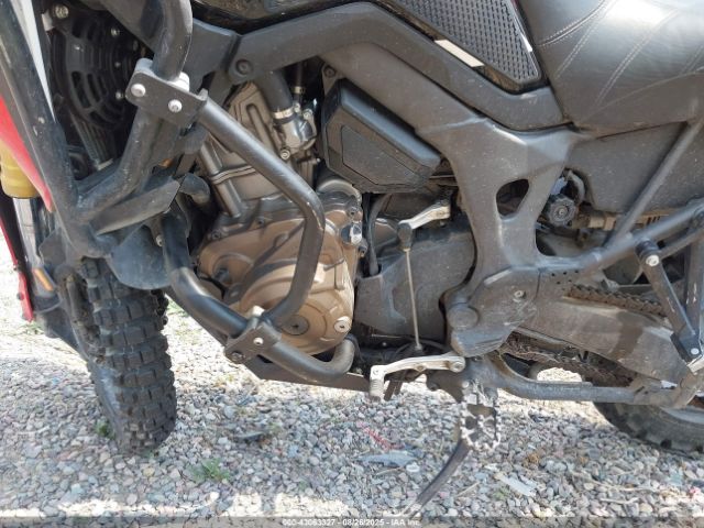 Honda Crf1000 Image 10