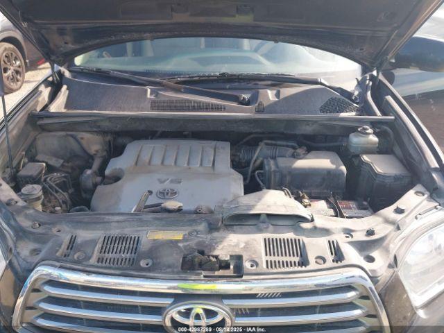 Toyota Highlander Limited Image 2