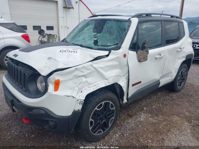 Jeep Renegade Trailhawk 4x4 Image 6
