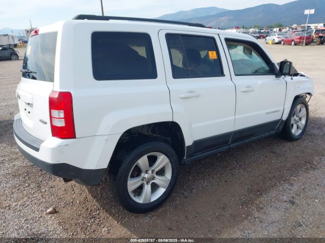 Jeep Patriot Latitude Image 11