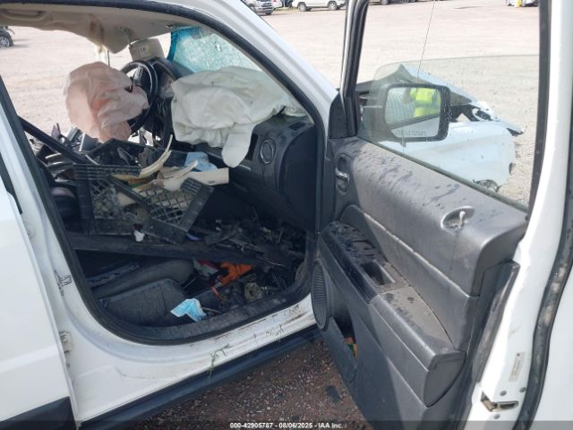 Jeep Patriot Latitude Image 9