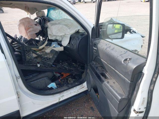 Jeep Patriot Latitude Image 9