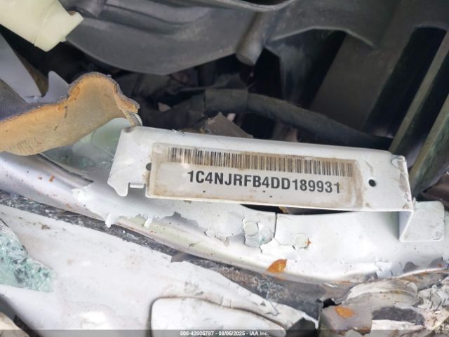 Jeep Patriot Latitude Image 12