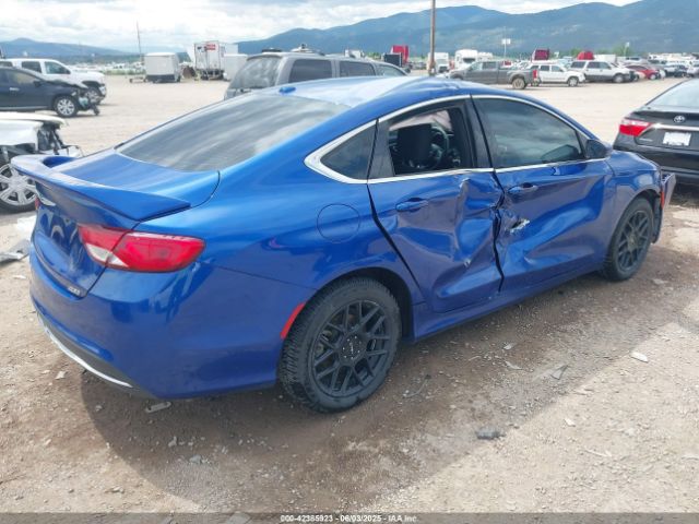 Chrysler 200 Limited Image 10