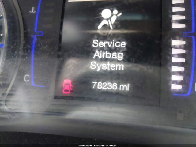 Chrysler 200 Limited Image 7