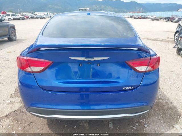 Chrysler 200 Limited Image 6