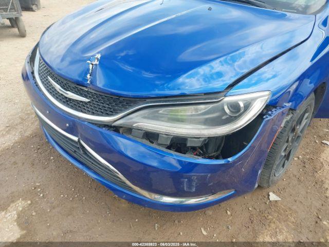 Chrysler 200 Limited Image 11