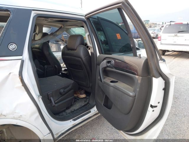 Buick Enclave Premium Image 16