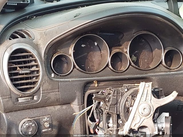 Buick Enclave Premium Image 9