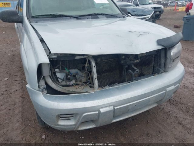 Chevrolet Trailblazer Ls Image 5