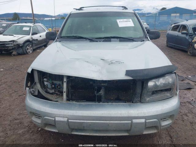 Chevrolet Trailblazer Ls Image 15