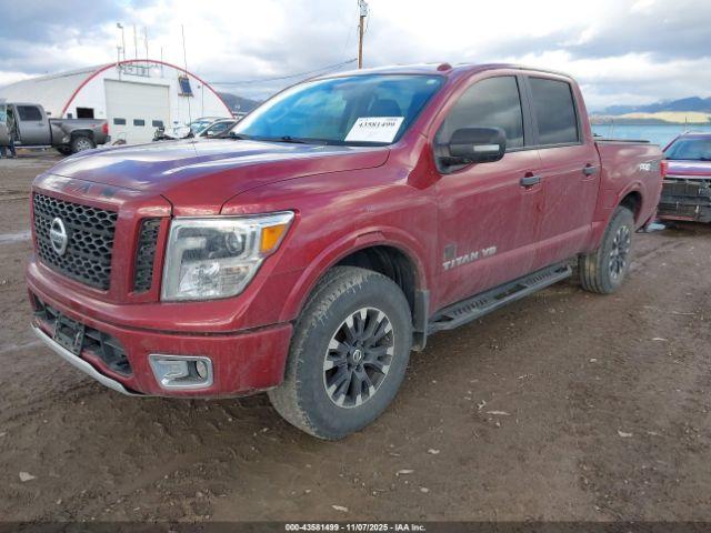 Nissan Titan Pro-4x Image 14