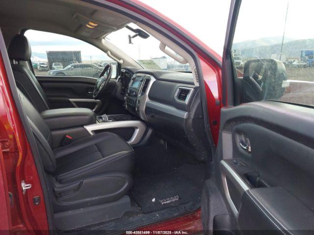 Nissan Titan Pro-4x Image 16