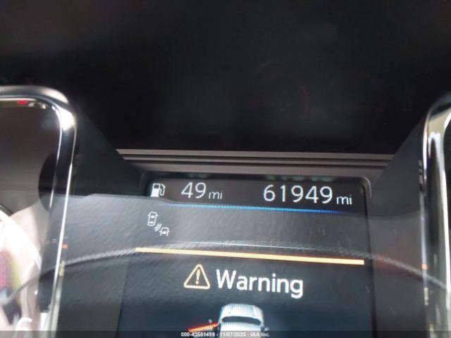 Nissan Titan Pro-4x Image 9