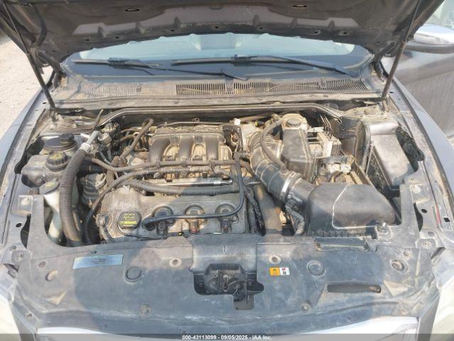 Ford Taurus Limited Image 11