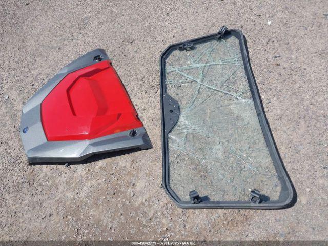 Polaris General 1000 Premium Image 11